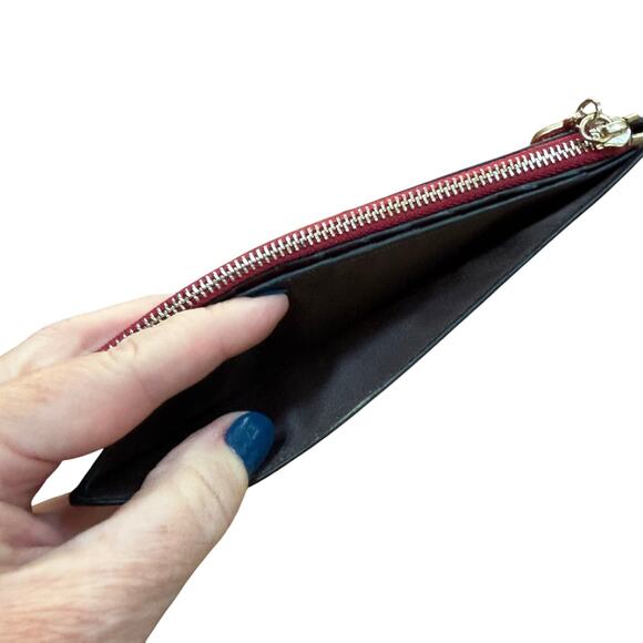 Slim red pebbled leather card wallet snaps closed zipper coin pocket cash slot - Picture 4 of 8